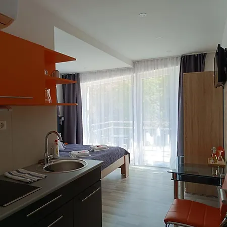 Ujhely Apartmanhaz アパート シオーフォク