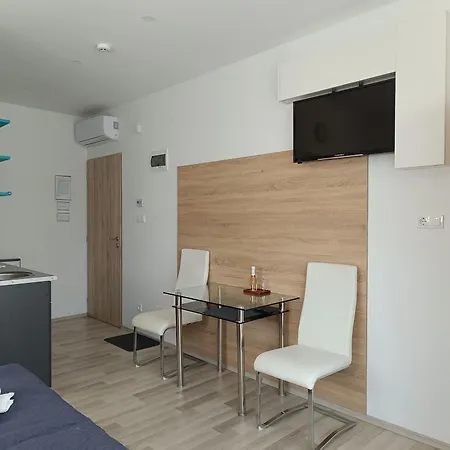 Apartment Ujhely Apartmanhaz Siofok
