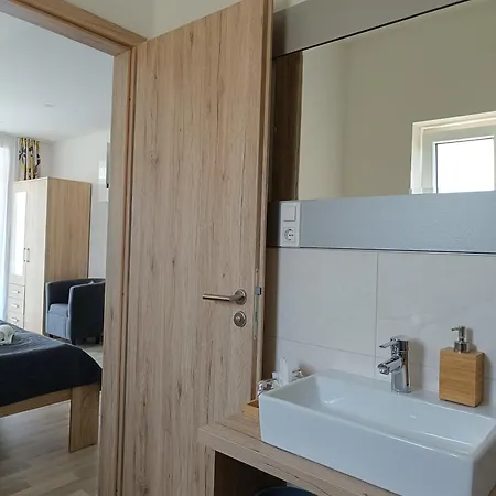 Ujhely Apartmanhaz