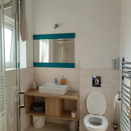 Ujhely Apartmanhaz アパート *
