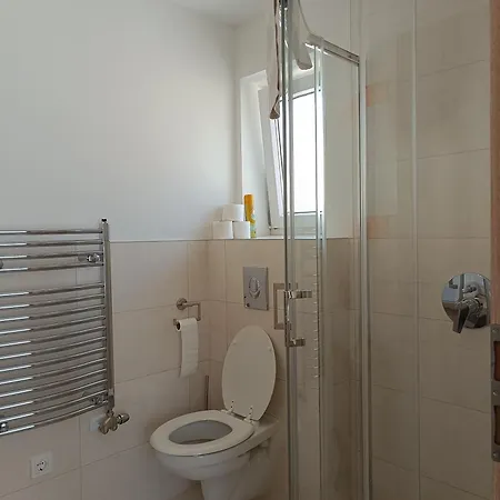 Ujhely Apartmanhaz Apartment Siofok