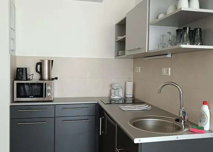 公寓 Ujhely Apartmanhaz 希欧福克