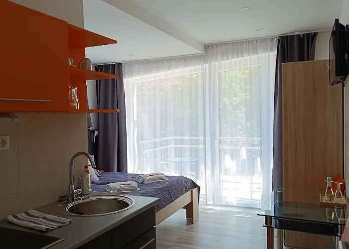 Ujhely Apartmanhaz 公寓 希欧福克