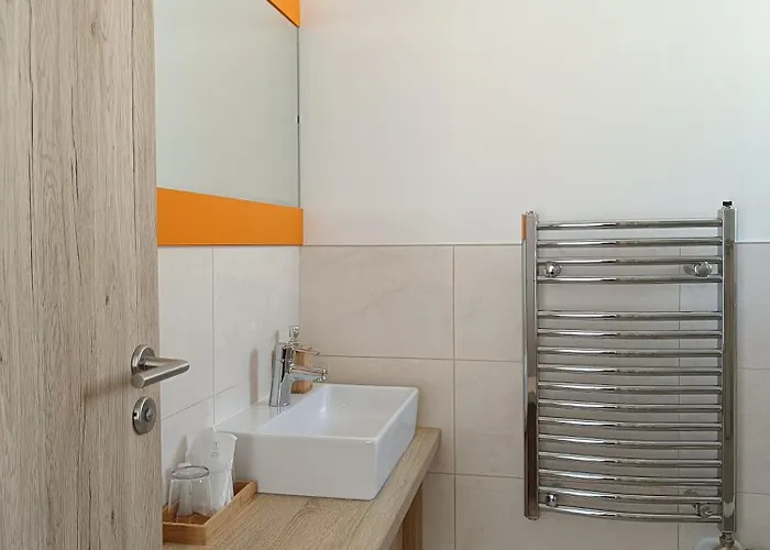 Ujhely Apartmanhaz *