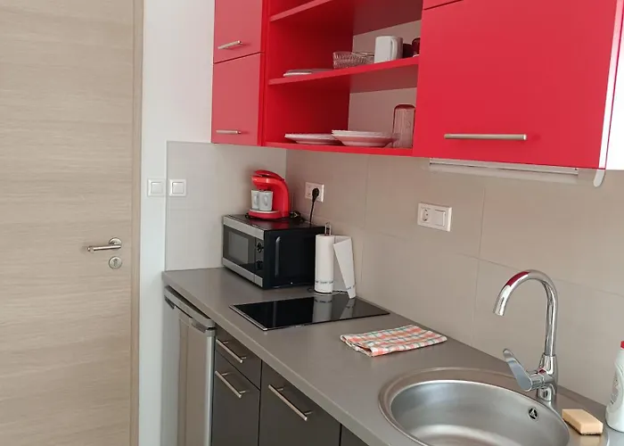 Ujhely Apartmanhaz 公寓 *