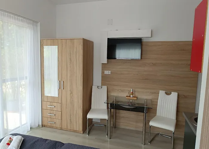 公寓 Ujhely Apartmanhaz